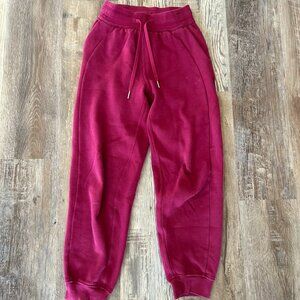 lululemon scuba joggers red size 2